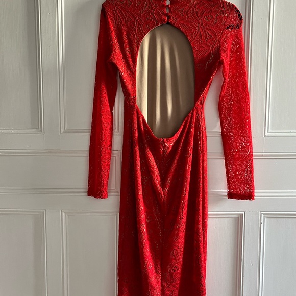 Bardot Rini Lace Dress - Picture 9 of 11